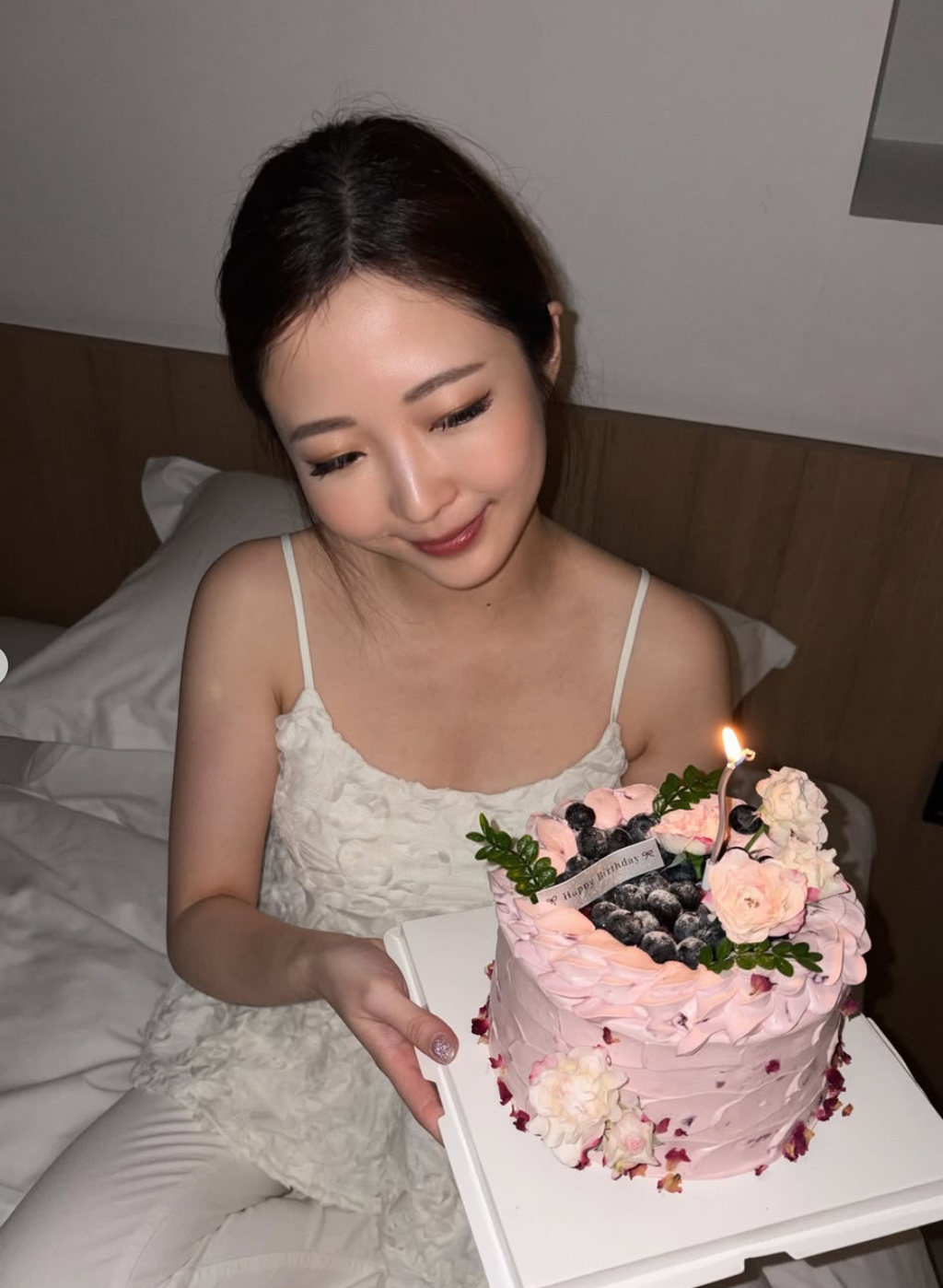 立體lace花花上衣