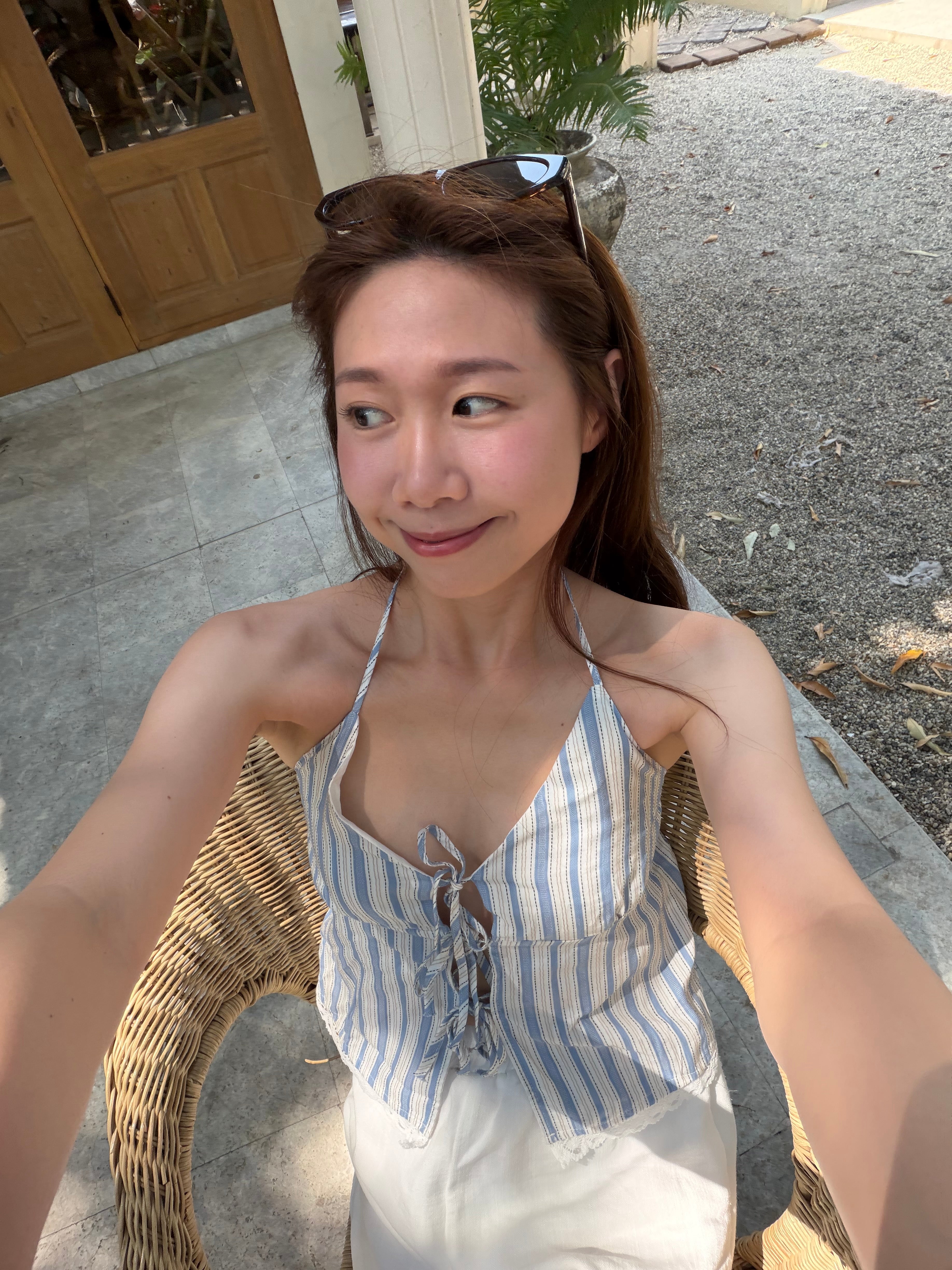 浪漫性感藍白色度假上衣